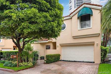 20809 NE 37th Pl Aventura, FL 33180