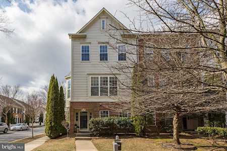 441 Leaning Oak St Gaithersburg, MD 20878