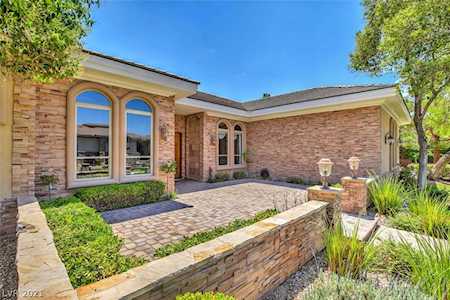 8 Anthem Pointe Ct Henderson, NV 89052