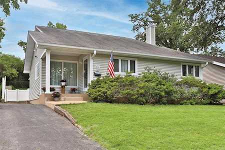 816 Queen Anne Place St Louis, MO 63122