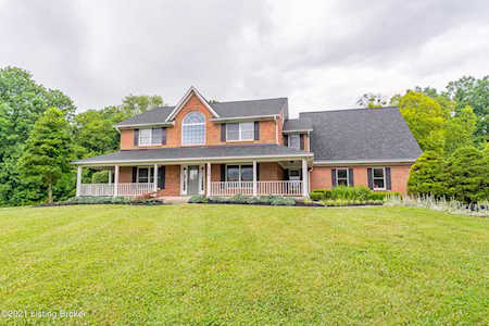 5930 Centerwood Ct Crestwood, KY 40014