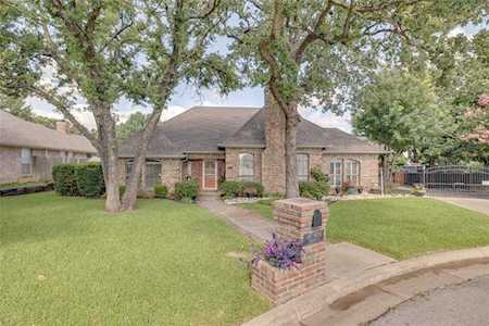 6906 Trapper Court Arlington, TX 76001