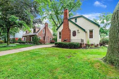 11308 Berwick St Livonia, MI 48150