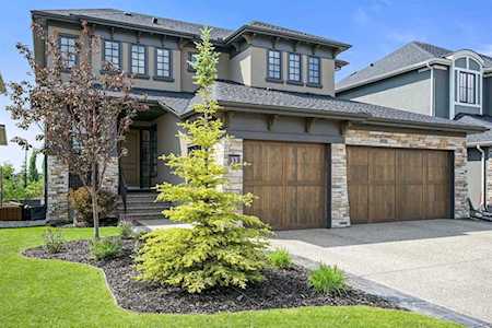 13 Aspen Summit Circle SW Calgary, AB T3H 0Z7