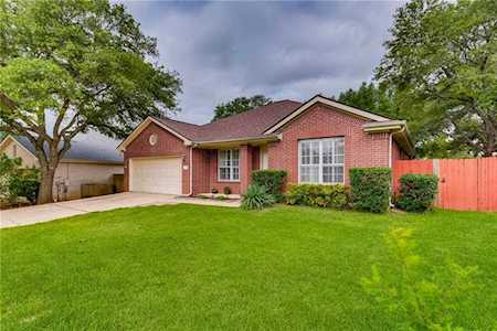 9308 Edwardson LN Austin, TX 78749