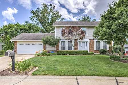 37 Melanie Ct St Charles, MO 63304