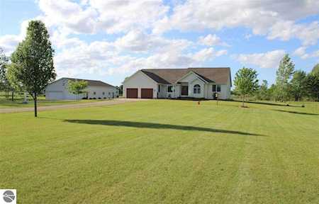 215 E Blanchard Road Shepherd, MI 48883