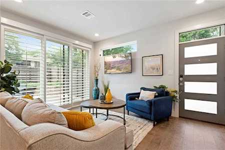 1412 Perez ST #1 Austin, TX 78721
