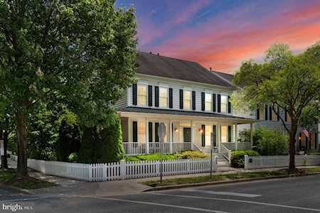 402 Lakelands Dr Gaithersburg, MD 20878