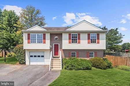 1802 Fallstaff Ct Eldersburg, MD 21784