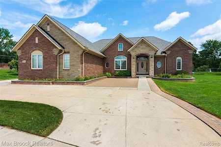 4411 Forster Lane Shelby Twp, MI 48316