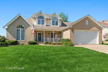 426 Fox Run Ln Hampshire, IL 60140
