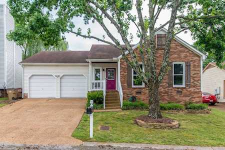 5052 English Village Dr Nashville, TN 37211