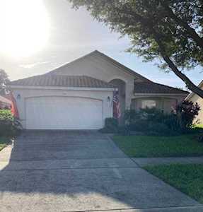 744 Via Milano Apopka, FL 32712