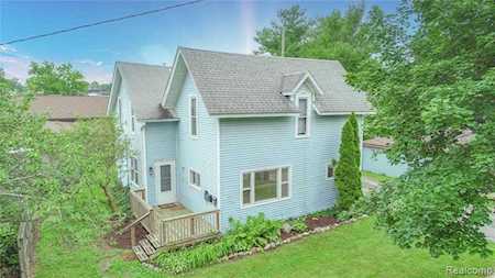 124 N Warren St South Lyon, MI 48178