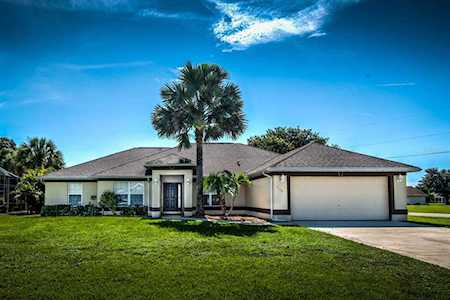 150 Seasons Dr Punta Gorda, FL 33983