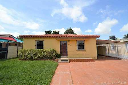 3660 NW 14th Ter Miami, FL 33125