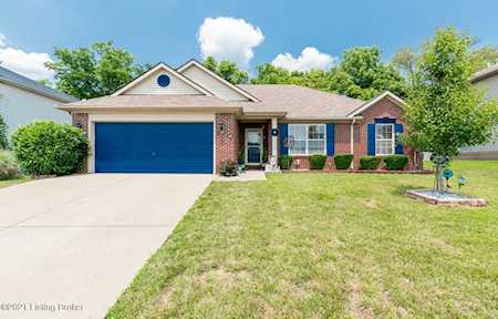 462 Stream View Dr Shelbyville, KY 40065