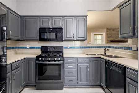 14303 Jennave LN Austin, TX 78728