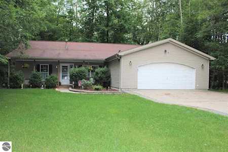 1146 Queensway Drive Lake Isabella, MI 48893