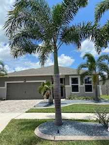 13122 Rain Lily Dr Riverview, FL 33579