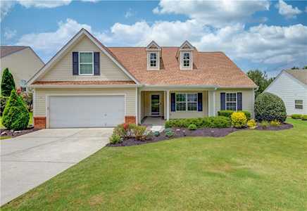 2502 Weycroft Ln Dacula, GA 30019