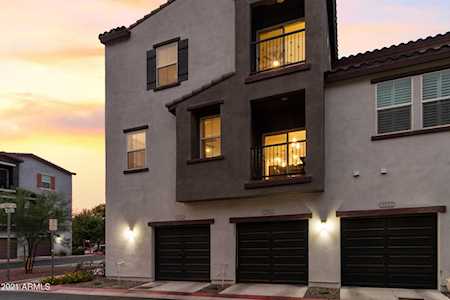 2208 E Hidalgo Avenue Phoenix, AZ 85040