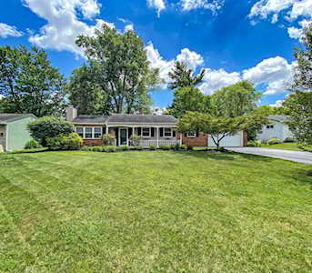 1035 Larkstone Drive Columbus, OH 43235