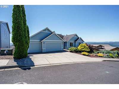 125 Ship Watch Cir Kalama, WA 98625