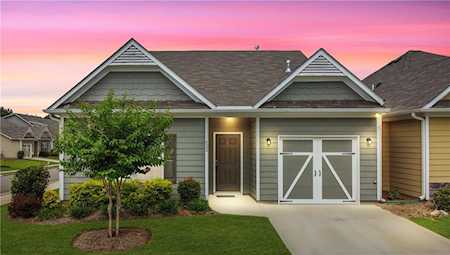 522 Riverview Ln Canton, GA 30114