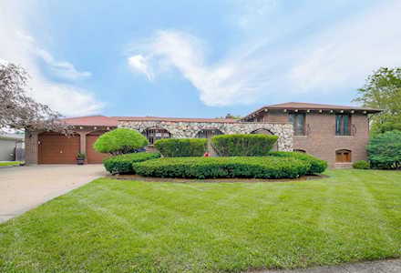 1200 N Anvil Ct Addison, IL 60101