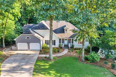 230 Shallow Springs Ct Roswell, GA 30075