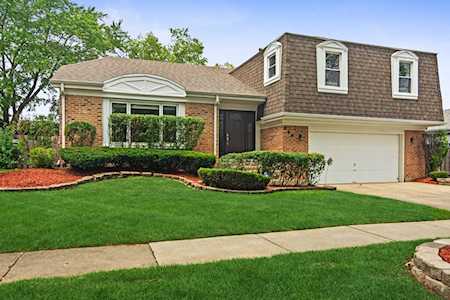 264 E Fox Hill Dr Buffalo Grove, IL 60089