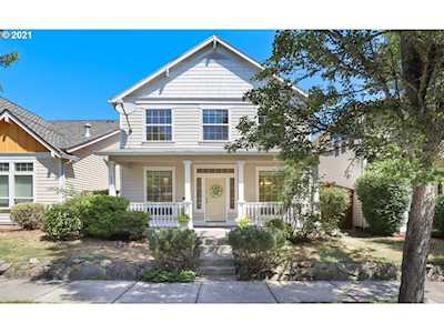 5597 NE Caddis Dr Hillsboro, OR 97124