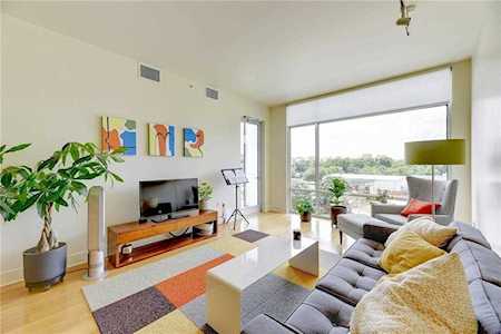 210 Lee Barton DR #512 Austin, TX 78704