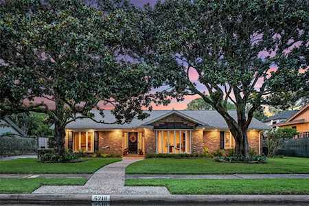 5218 Loch Lomond Dr Houston, TX 77096