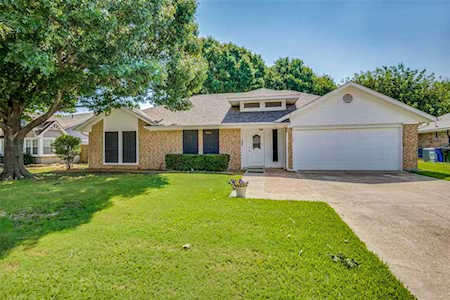 2013 Mayfield Circle Corinth, TX 76208