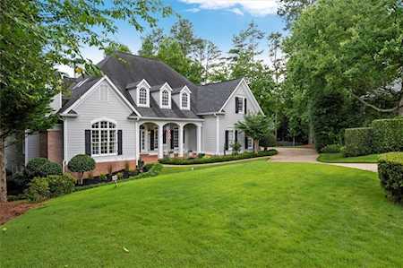 910 Newport Ct Alpharetta, GA 30005