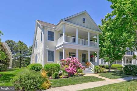 100 October Glory Ave Ocean View, DE 19970