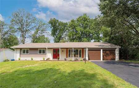 815 Fernview Dr St Louis, MO 63141