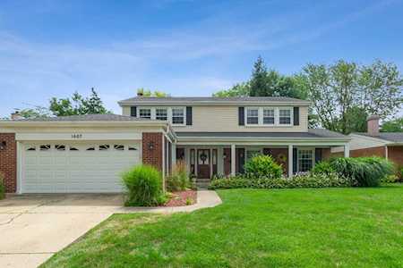 1607 S Surrey Ridge Dr Arlington Heights, IL 60005