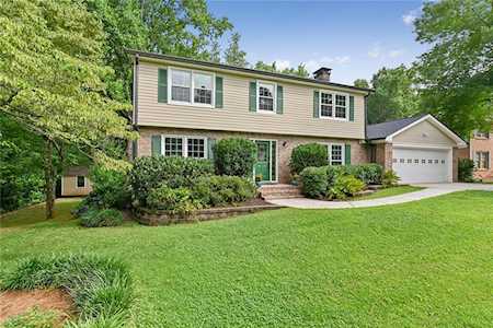 2508 Lakebrook Ct Dunwoody, GA 30360