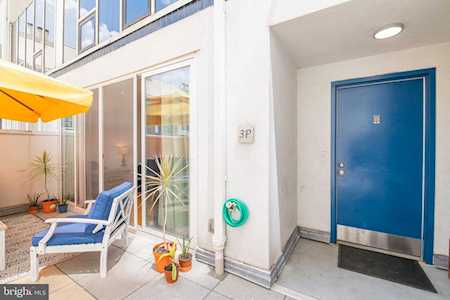 2301 Cherry St #3P Philadelphia, PA 19103