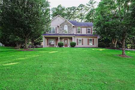 2835 Superior Dr Dacula, GA 30019