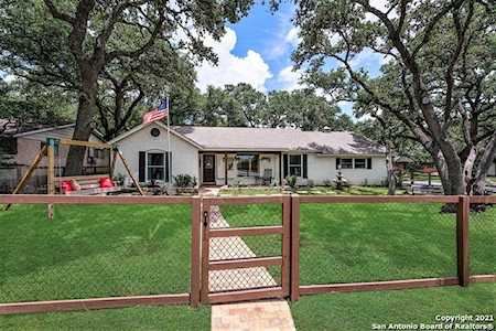 903 Mount Perkins San Antonio, TX 78213