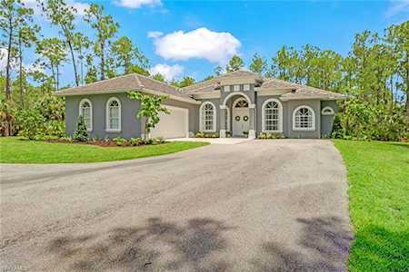 4815 Coral Wood Dr Naples, FL 34119