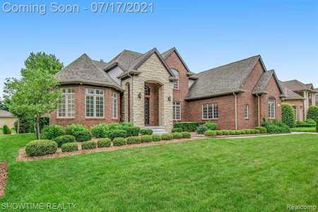 13512 Partridge Run Shelby Twp, MI 48315