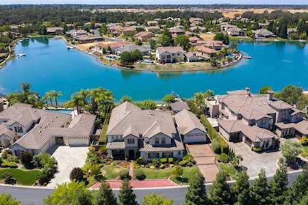 4811 Waterstone Drive Roseville, CA 95747