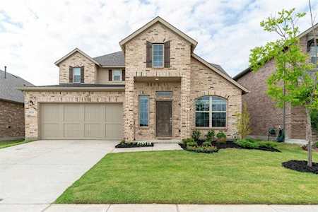 6121 Kent Lane Aubrey, TX 76227