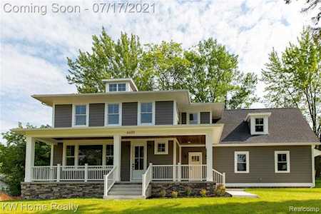 6685 Brockhurst Blvd West Bloomfield Twp, MI 48322